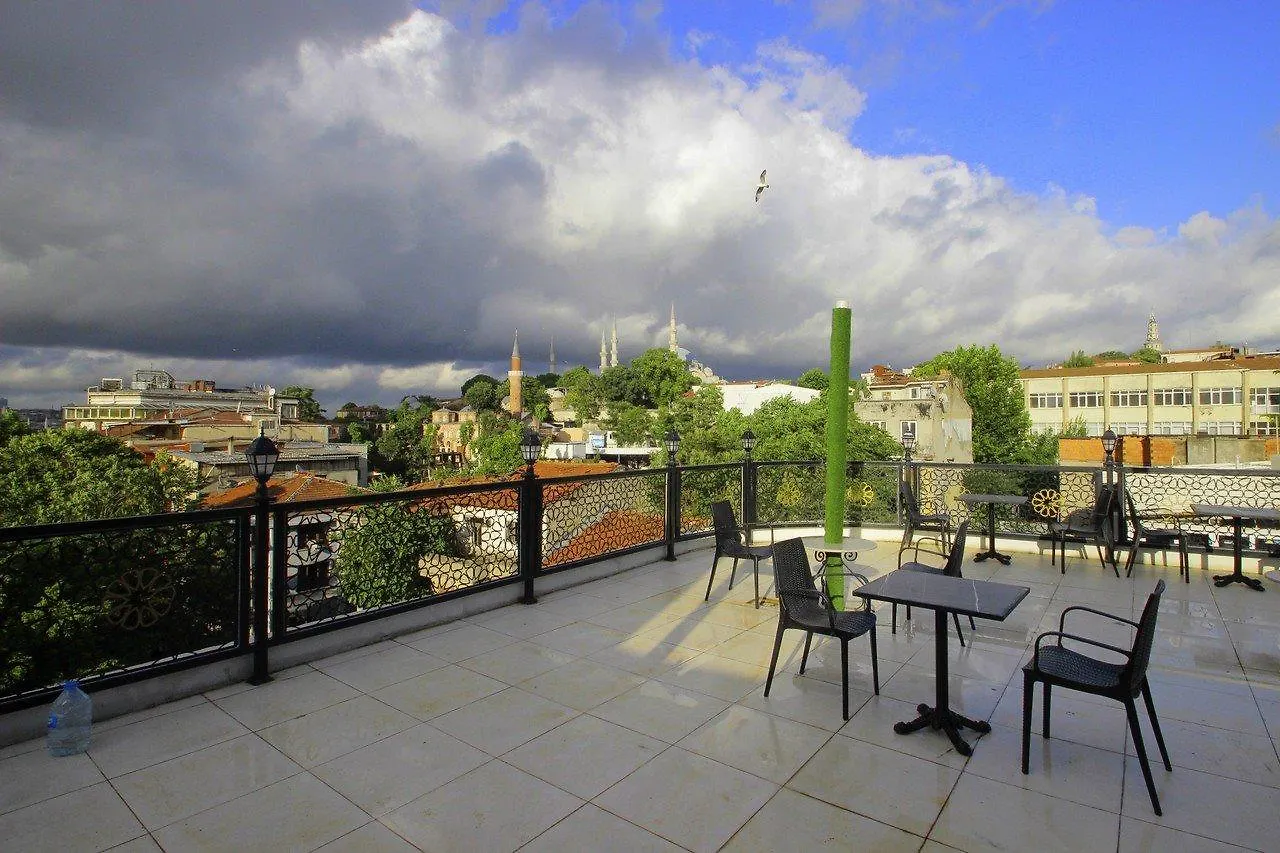 Guler Palas Hotel Istanbul 3*,