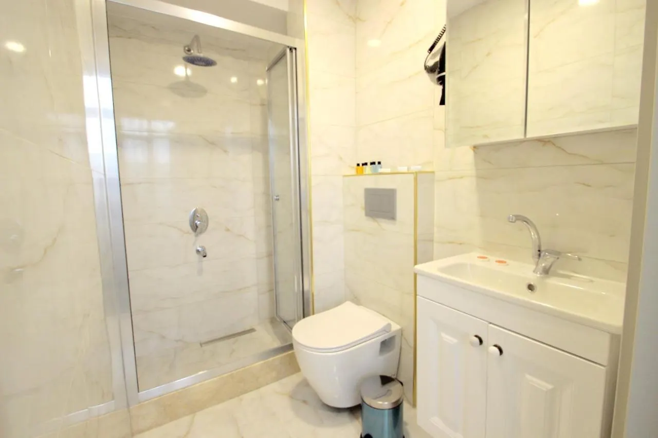 Guler Palas Hotel Istanbul 3*,